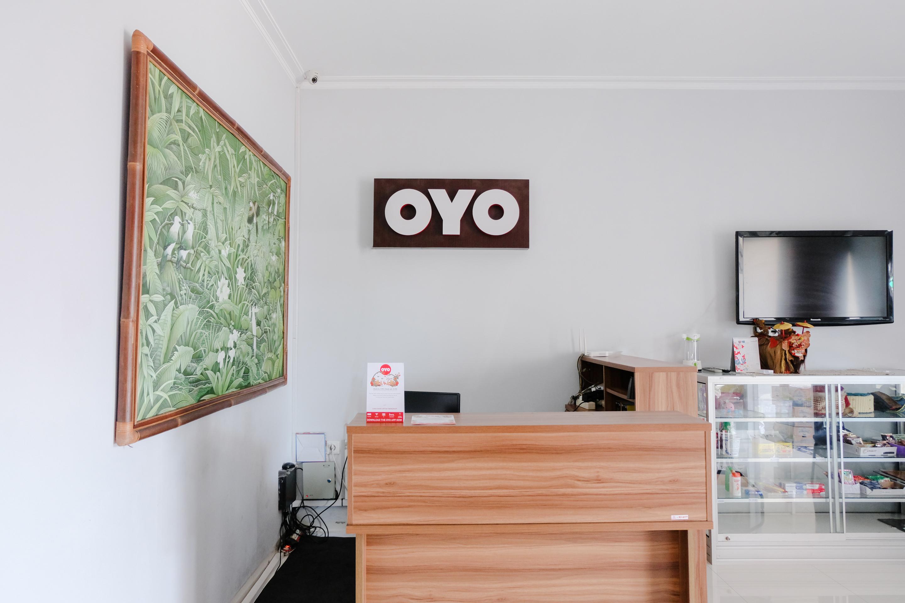 Oyo995爱丽丝伊斯兰家庭旅馆 Jembel 外观 照片